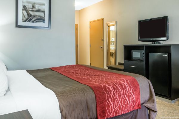 Comfort Inn & Suites Maumee - Toledo (I80-90)